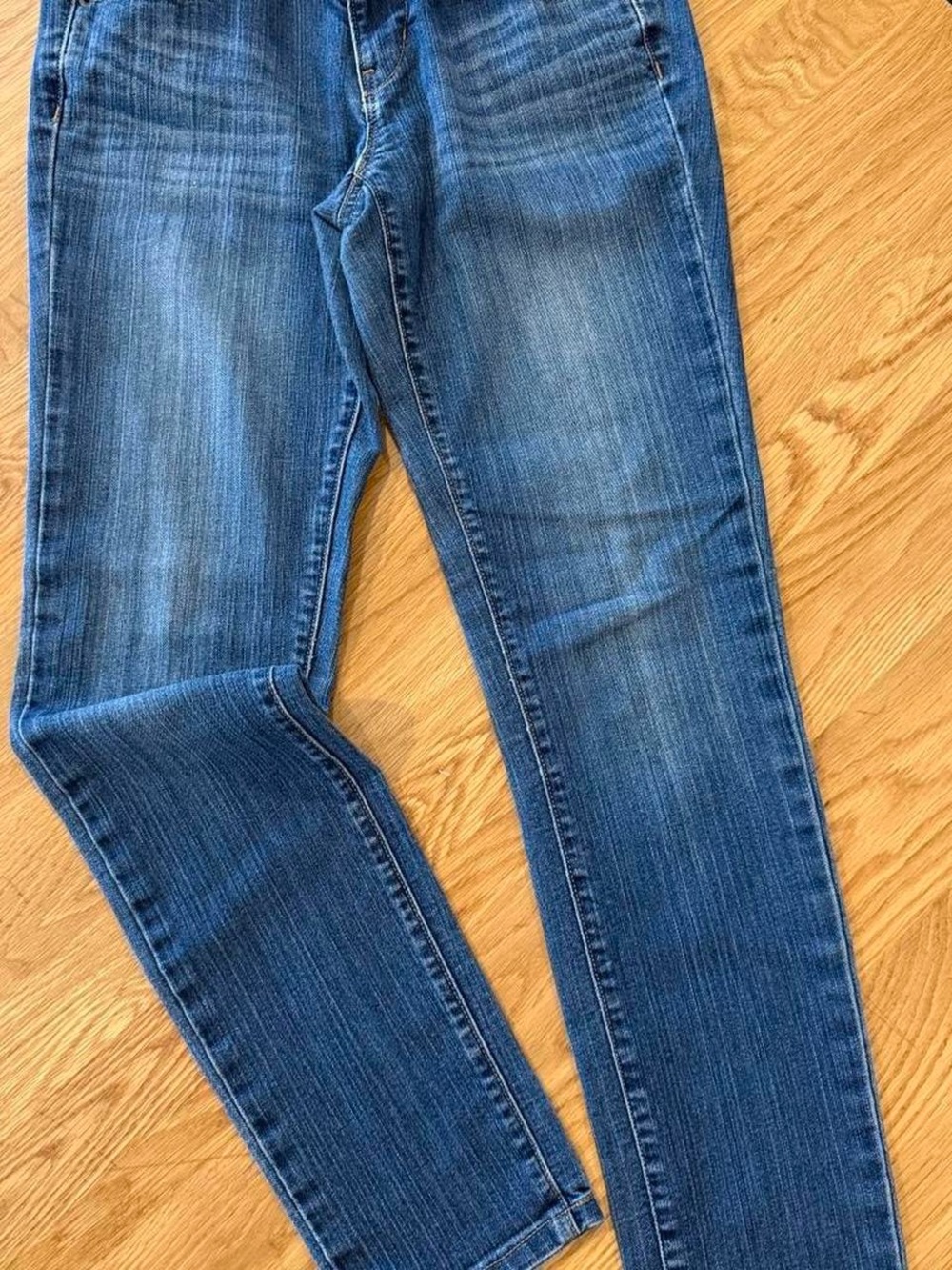 LOFT Women's Jeans in Medium Blue Wash
